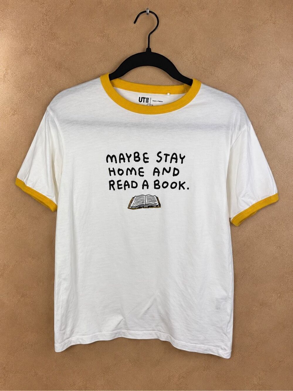 Uniqlo Kid’s Yellow and White Graphic Tee Shirt Sz 13yrs